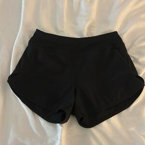 Athleta run the world 3” shorts